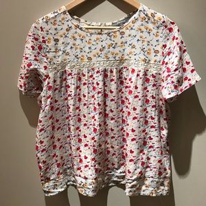 Anthropologie floral pullover top with lace detail
